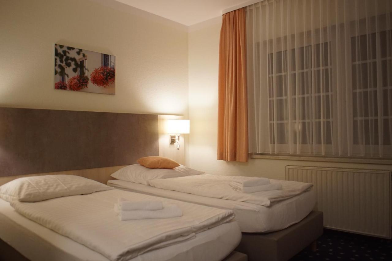 Hotel & Gasthaus Zum Eichenkranz Luckenwalde Luaran gambar